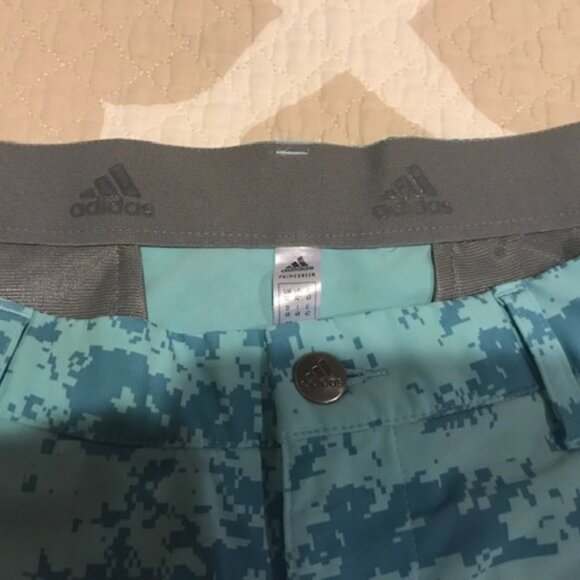 Adidas Ultimate 365 Stretch Golf Shorts 32 Blue Splash - Picture 1 of 7